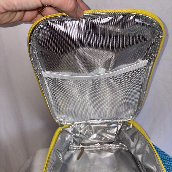 Hello Kitty Insulated Lunch Bag Softshell Sparkle Zip Around 10x8 Inch NWT - Picture 5 of 10